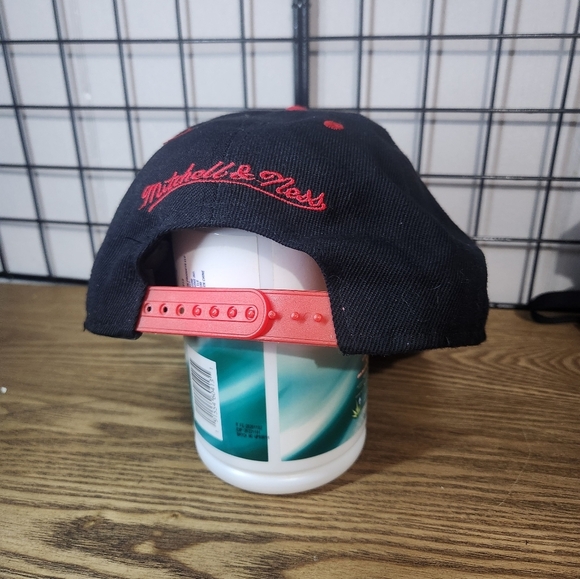 Miami Heat Snapback NBA Mitchell And Ness Hardwood classics - Picture 3 of 6